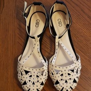 Cream lattice and black flats Sz 8, Like New